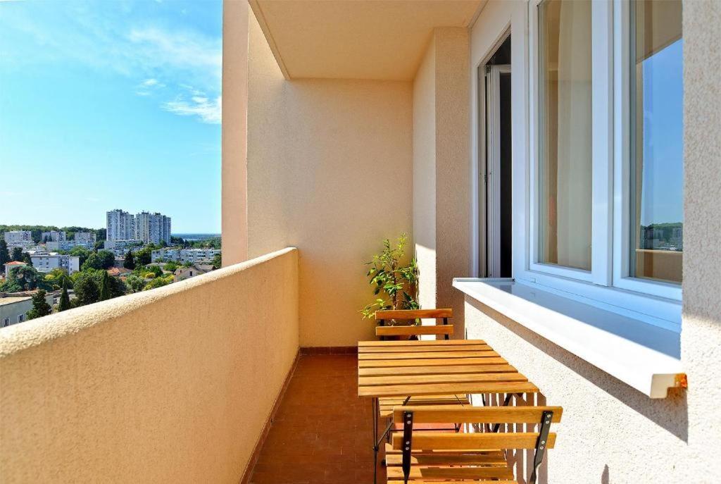 Apartment Maya